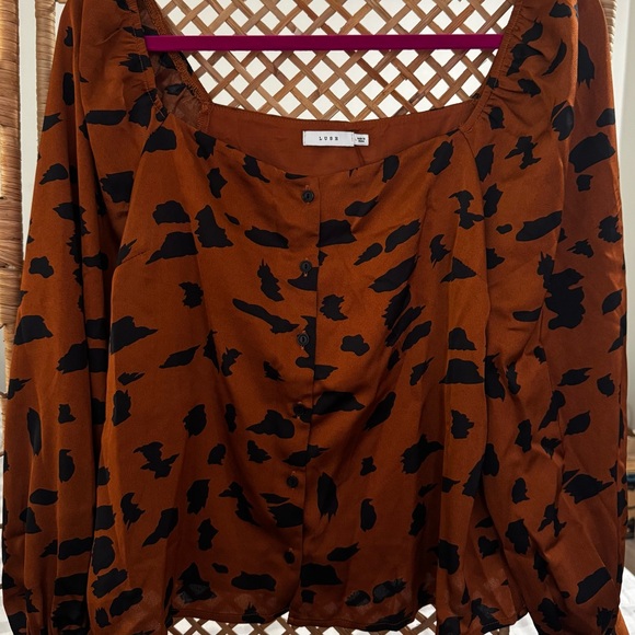 Lush Rust and Black Patterned Top - Picture 1 of 4